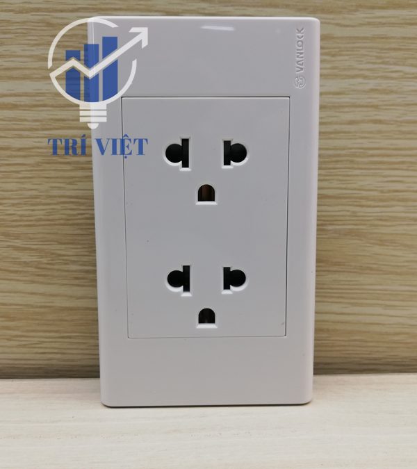 mặt 2 ổ 3 chấu sino tại quận 12